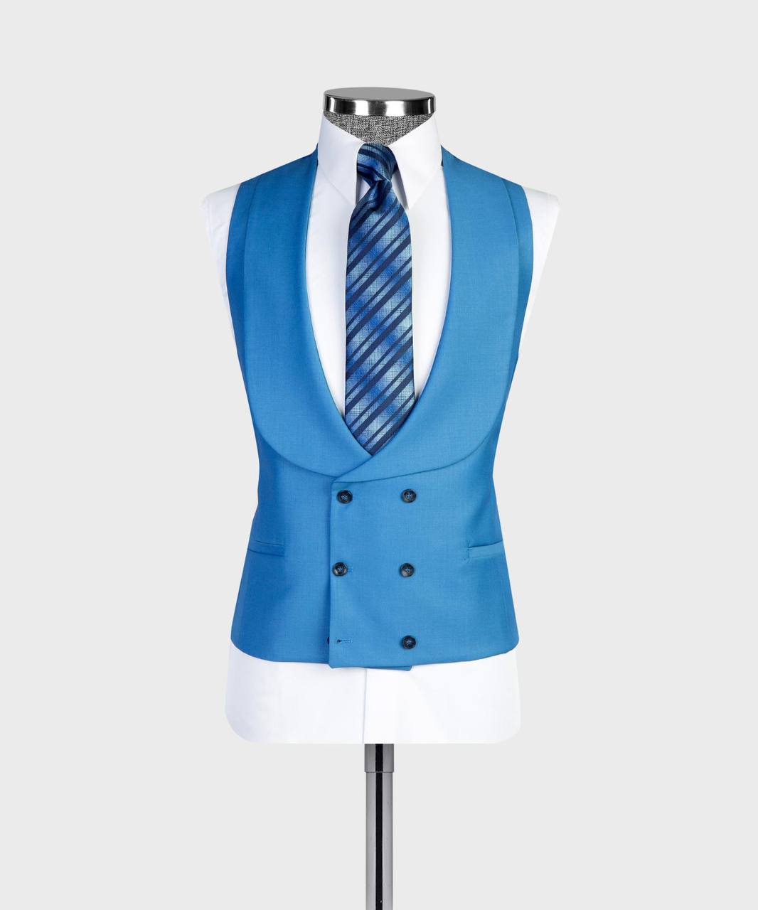 2025 3-Piece French Prestige Monaco Edition Sapphire Crest Luxury Men Suit | Model DATMAX ST323